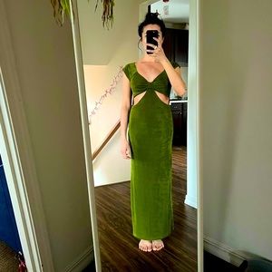 Beatiful olive green maxi dress with cutouts